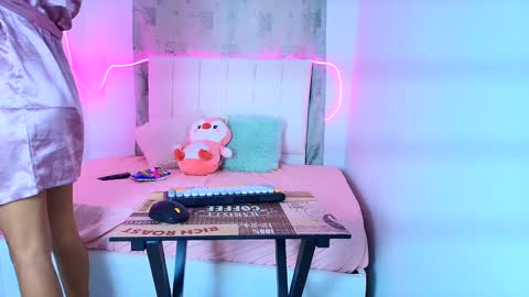 pao_salazar online show from September 18, 8:22 pm