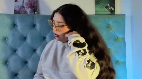 Paola Lyon online show from September 29, 12:21 pm