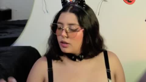 Paola Lyon online show from October 17, 8:33 pm