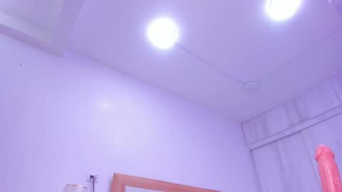 Snapshot of paolaa_rodriguez chatting on February 15, 10:31 pm Paola  online show from February 15, 10:31 pm