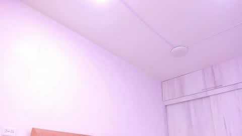 Snapshot of paolaa_rodriguez chatting on February 22, 7:14 pm Paola  online show from February 22, 7:14 pm