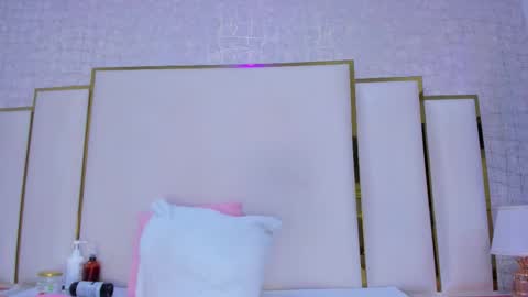 Snapshot of paolaa_rodriguez chatting on October 14, 11:33 am Paola  online show from October 14, 11:33 am