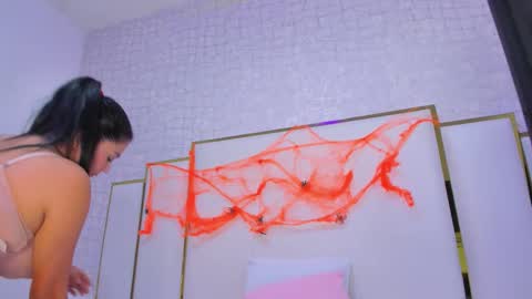 Snapshot of paolaa_rodriguez chatting on October 25, 10:34 am Paola  online show from October 25, 10:34 am