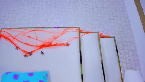 Snapshot of paolaa_rodriguez chatting on October 31, 10:16 am Paola  online show from October 31, 10:16 am