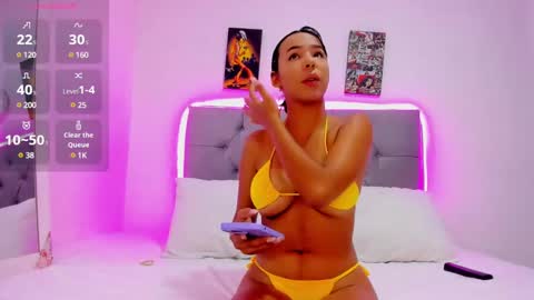 paola online show from February 25, 5:47 pm