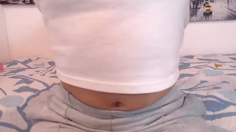 Snapshot of paolabotero chatting on July 1, 11:12 am Paola online show from July 1, 11:12 am