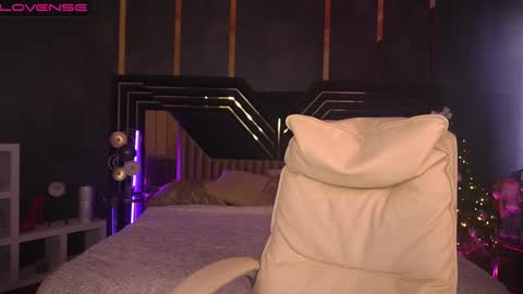 Lia online show from January 6, 11:18 am