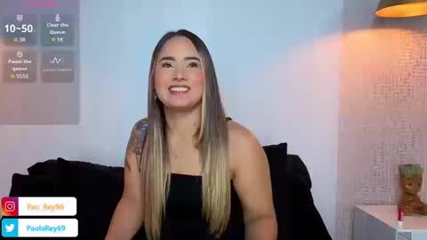 paolarey_ online show from March 13, 10:16 pm