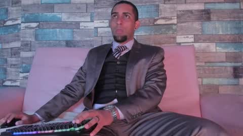 Paolo online show from October 15, 11:32 am