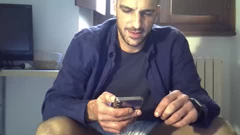 Snapshot of paoloste chatting on November 11, 1:22 pm paoloste online show from November 11, 1:22 pm