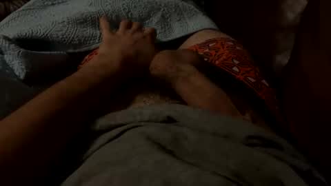 Snapshot of paperbag420 chatting on October 15, 3:39 am paperbag420 online show from October 15, 3:39 am