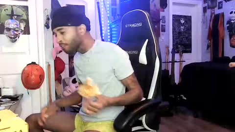 papian0 online show from September 21, 11:17 pm