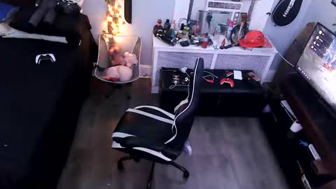 Snapshot of papian0 chatting on October 4, 1:14 am papian0 online show from October 4, 1:14 am