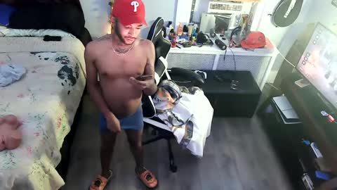 Snapshot of papian0 chatting on October 5, 10:02 am papian0 online show from October 5, 10:02 am