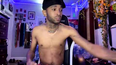 Snapshot of papian0 chatting on October 21, 12:11 am papian0 online show from October 21, 12:11 am