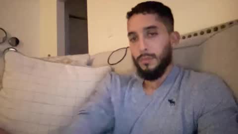 Snapshot of papicubano_guapo23cm chatting on October 13, 5:18 am papicubano_guapo23cm online show from October 13, 5:18 am