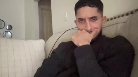 papicubano_guapo23cm online show from December 5, 3:15 am