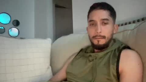 papicubano_guapo23cm online show from June 23, 10:35 am