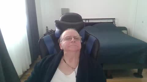 Snapshot of papilly chatting on March 15, 2:34 pm papilly online show from March 15, 2:34 pm