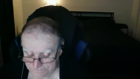 Snapshot of papilly chatting on March 17, 12:26 am papilly online show from March 17, 12:26 am