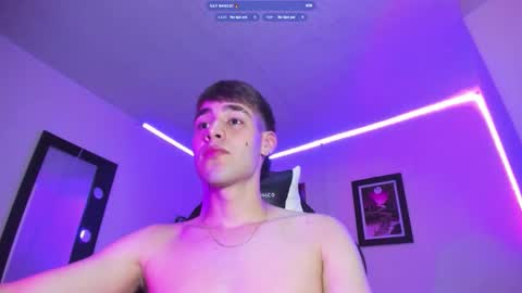 Snapshot of papinoha chatting on March 9, 4:27 am Noha online show from March 9, 4:27 am