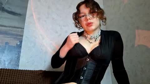 papriefert online show from February 2, 8:46 am