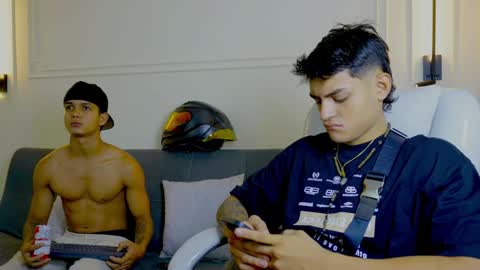 Snapshot of paradise_boy_s chatting on January 31, 12:39 am Ryan And Casper online show from January 31, 12:39 am