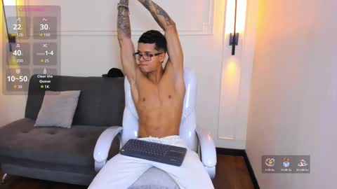 Ryan And Casper online show from November 28, 4:20 pm