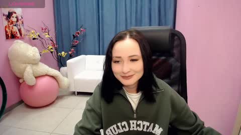 Louise online show from February 10, 1:33 pm