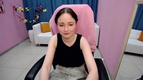 Louise online show from March 5, 7:05 am