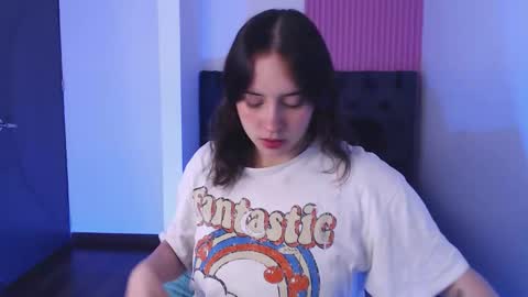 Snapshot of paris_bby_ chatting on September 13, 7:13 pm Lizz online Monday to Saturday from 9pm to 5am Colombia time online show from September 13, 7:13 pm
