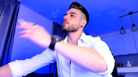 Paris online show from January 2, 7:23 am