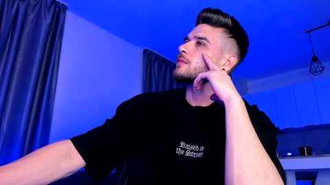 Paris online show from January 21, 9:36 pm