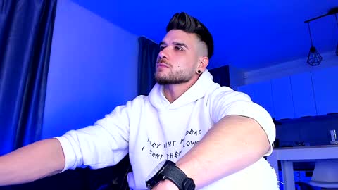 Paris online show from January 26, 1:52 am