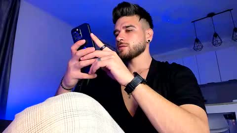 Paris online show from September 24, 9:07 pm