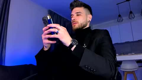 Snapshot of paris_lock chatting on March 26, 6:57 pm Paris online show from March 26, 6:57 pm