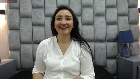 Snapshot of paris_love19 chatting on November 10, 12:15 pm kitty online show from November 10, 12:15 pm