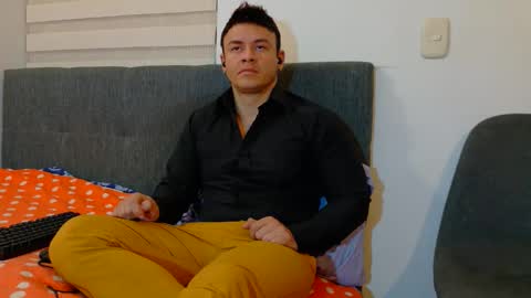Snapshot of paris_mark chatting on September 15, 5:18 am Mark Paris online show from September 15, 5:18 am