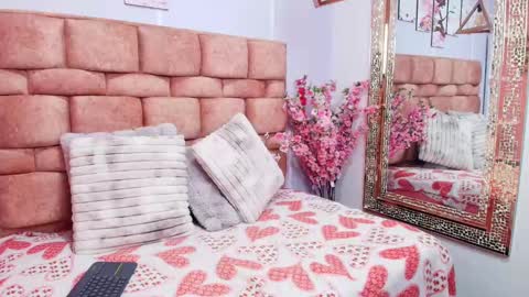 paris_noa online show from February 28, 6:54 am