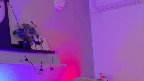 PARIS online show from March 21, 11:30 pm