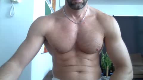 Snapshot of parisien75015 chatting on December 23, 9:59 am Porn Actor 21cm Hetero online show from December 23, 9:59 am