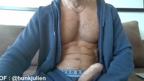 Snapshot of parisien75015 chatting on September 24, 6:06 am Porn Actor 21cm Hetero online show from September 24, 6:06 am