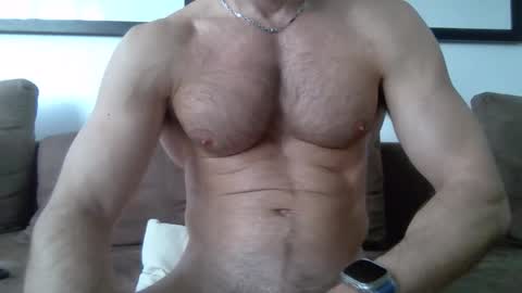 Snapshot of parisien75015 chatting on May 19, 6:53 am Porn Actor 21cm Hetero online show from May 19, 6:53 am