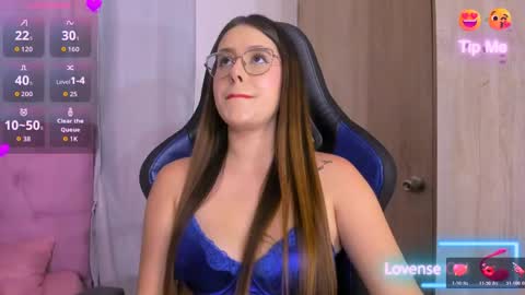 Snapshot of parisshayk chatting on May 26, 6:37 pm Paris online show from May 26, 6:37 pm
