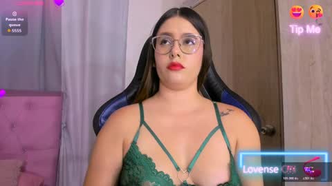 Snapshot of parisshayk chatting on June 4, 6:36 pm Paris online show from June 4, 6:36 pm
