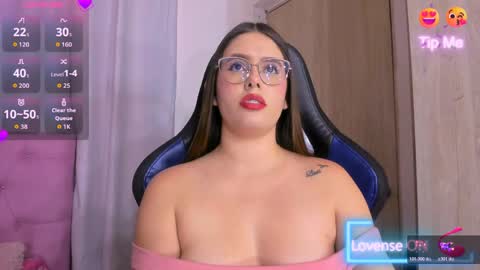 Snapshot of parisshayk chatting on June 9, 6:30 pm Paris online show from June 9, 6:30 pm