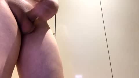 Snapshot of park000111 chatting on September 21, 1:35 pm park000111 online show from September 21, 1:35 pm