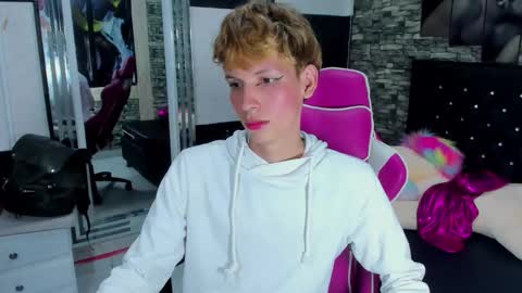 park_jimin1 online show from September 21, 1:35 pm