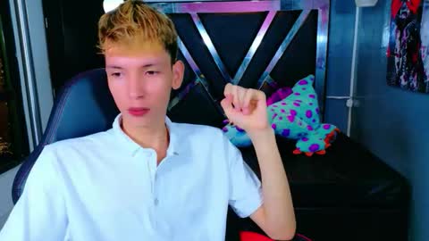 park_jimin1 online show from November 27, 12:07 pm