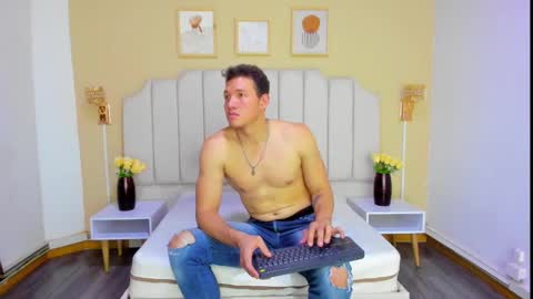 PARKER online show from October 1, 3:07 pm
